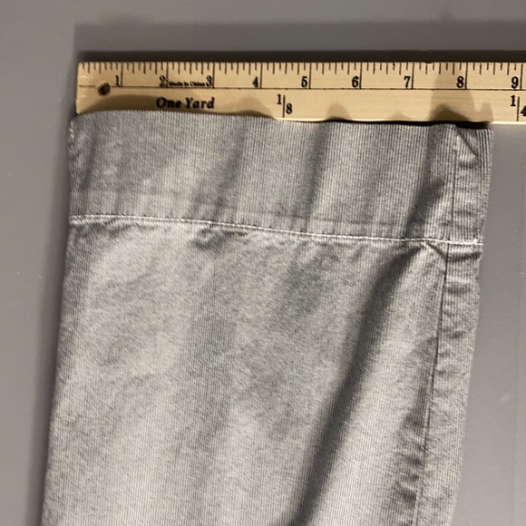 Liz & Co Women’s Blue & White Pinstripe Stretch Capris Pants Size 12 - Picture 11 of 13